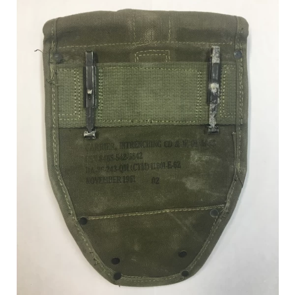 Vietnam era M56 entrenching tool carrier  Original - Image 2